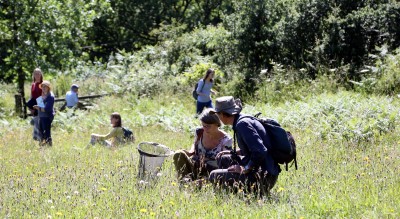 People Group pic in meadow.Photo Wendy Searle.jpg